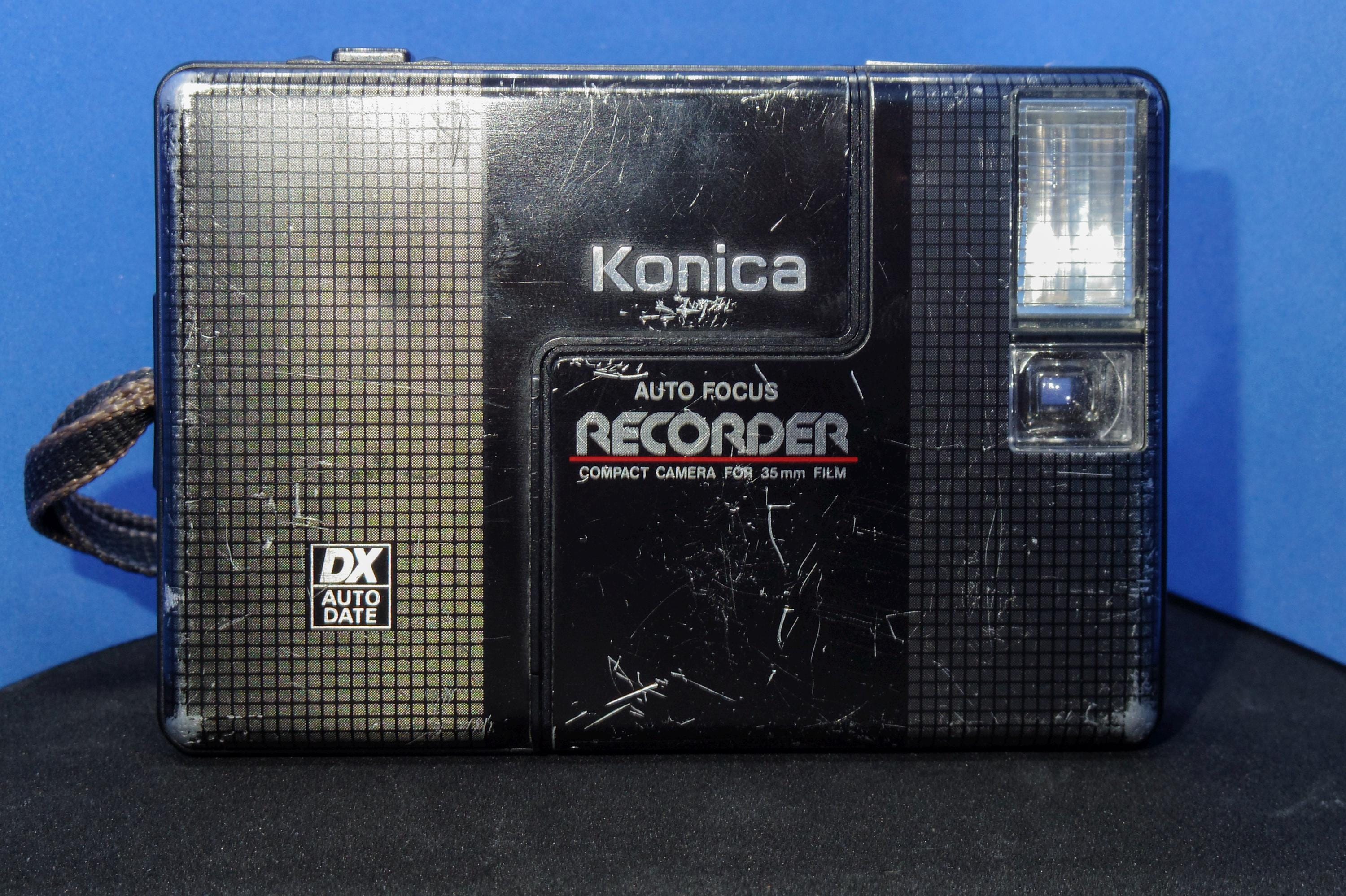 Rare Vtg. Konica Recorder DX Auto Date Half Frame 35mm Camera