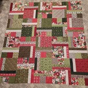 Handmade Christmas Quilt - 68x72 Inch Festive Throw, Homemade Holidays Fabric