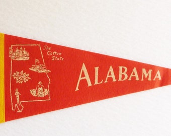 1960s Alabama Souvenir Pennant w/ State Map - Mid-Century Felt Travel Pennant - Vintage Camper RV, Cabin, Cottage - Retro Wall Decor