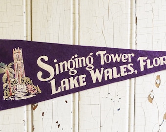 1940s Singing Tower, Lake Wales Florida Souvenir Pennant - Bok Tower - Floridiana Felt Travel Pennant - Vintage Camper RV, Beach House
