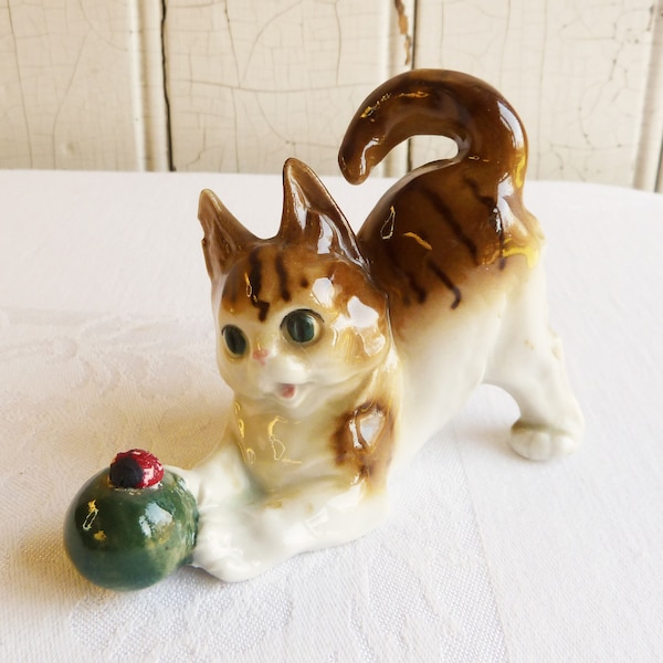 1960s Cat with Ladybug Figurine - Brown & White Tabby Kitten - Cat Lover Gift - Kitschy Ceramic Kitty