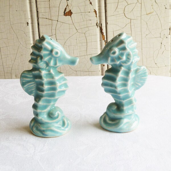 Vintage Turquoise Seahorse Salt & Pepper Set - 1950s Shaker Set, Kitschy Mid-Century Beach House, Cottage Kitchen Decor - REPAIRED