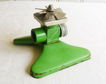 Vintage Bright Green SquareSpray Lawn Sprinkler - Revolving Type Metal Watering Tool - Kitschy Garden Decor - Gardener Gift