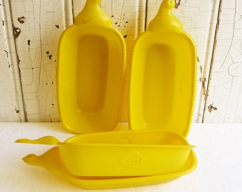 Vintage Dairy Queen Plastic Banana Split Dishes - Set of Four Yellow Plastic Banana Boats - 1970s Advertising Ice Cream Bowls