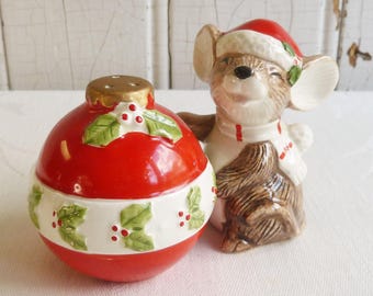 ダンシング　ハッピーサンタ　ラージサイズ　1960年代　ヴィンテージ品 1960年代のフロック加工の踊るサンタクロース - 9インチのハッピー