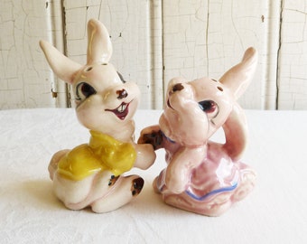 1950s Dancing Bunnies Salt & Pepper Set - Anthropomorphic Rabbit Shaker Set - Kitschy Easter, Spring Decor - Bunny Collector Gift