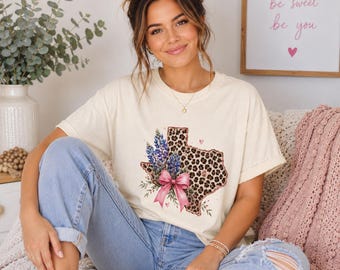 Texas bluebonnet graphic tee