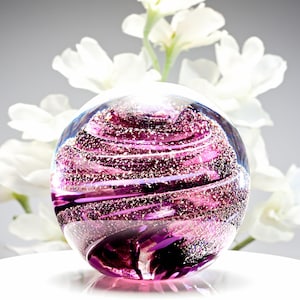 Round Glass Paperweight with Ashes – Memorial Keepsake Infused with Your Loved One’s Ashes and Colour of Your Choice