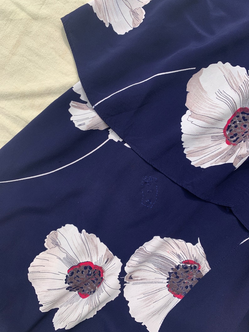Navy Blue and White Women/'s 40/'s Fashion Vintage 1940/'s Rayon Floral Dress