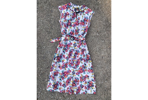 Vintage 1930's 1940's Floral Cotton Day Dress with