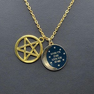 Gold Pentagram Saying Necklace: "When It's Dark Look For Stars"