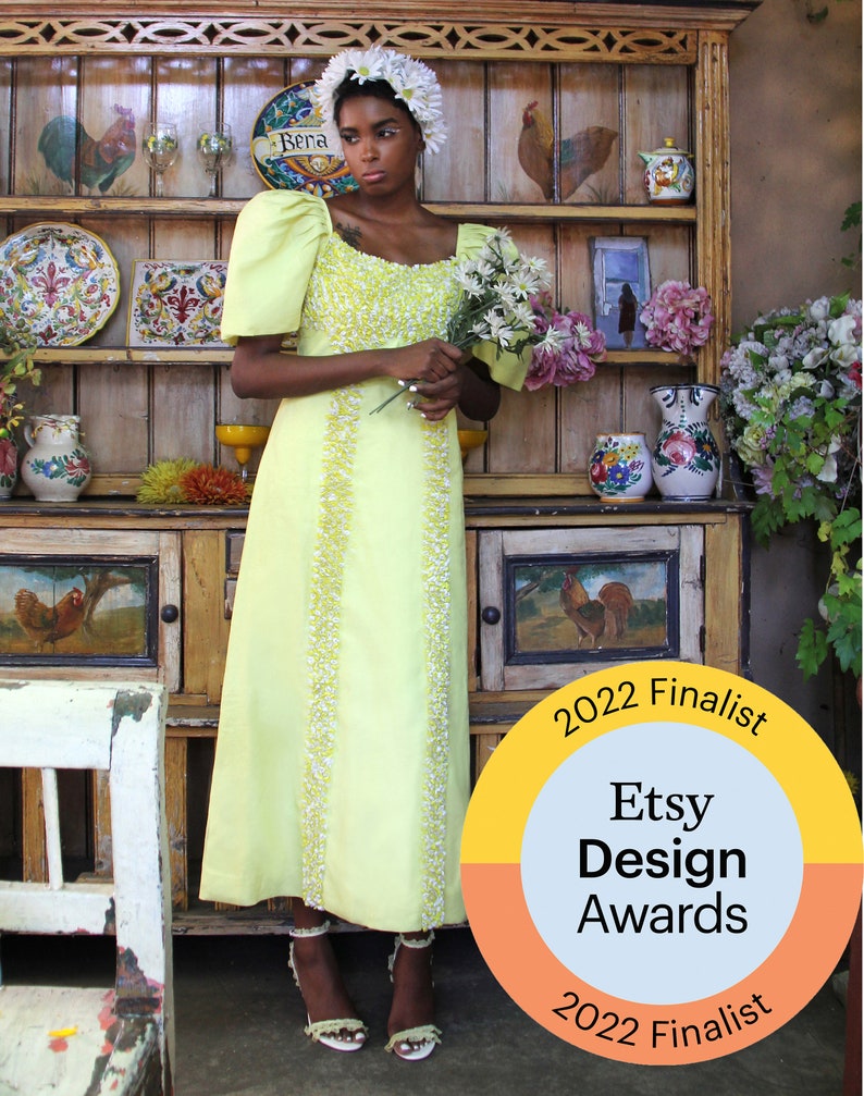 Floral Maxi Gelb Kleid Etsy Design Awards Finalist Upcycled PUFF Ärmel Philippiniana Barong Talalog Zeremonielles Kleid // Tatiana Andrade Bild 7