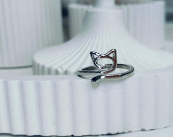 Adjustable Sterling Silver Cat Ring: Minimalist Animal Jewelry