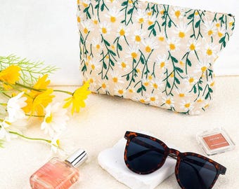 Bridesmaid Proposal Box - Daisy Flower Makeup Bag Picture