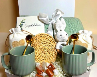 New Parents Gift Box, New Baby Gift Box, Mom & Dad Gifts,New Baby Gift Basket,New Parent Care Package, Baby Shower Gift, Gender Neutral Gift