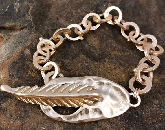Sculpted chunky chain bronze bracelet with Feather Toggle