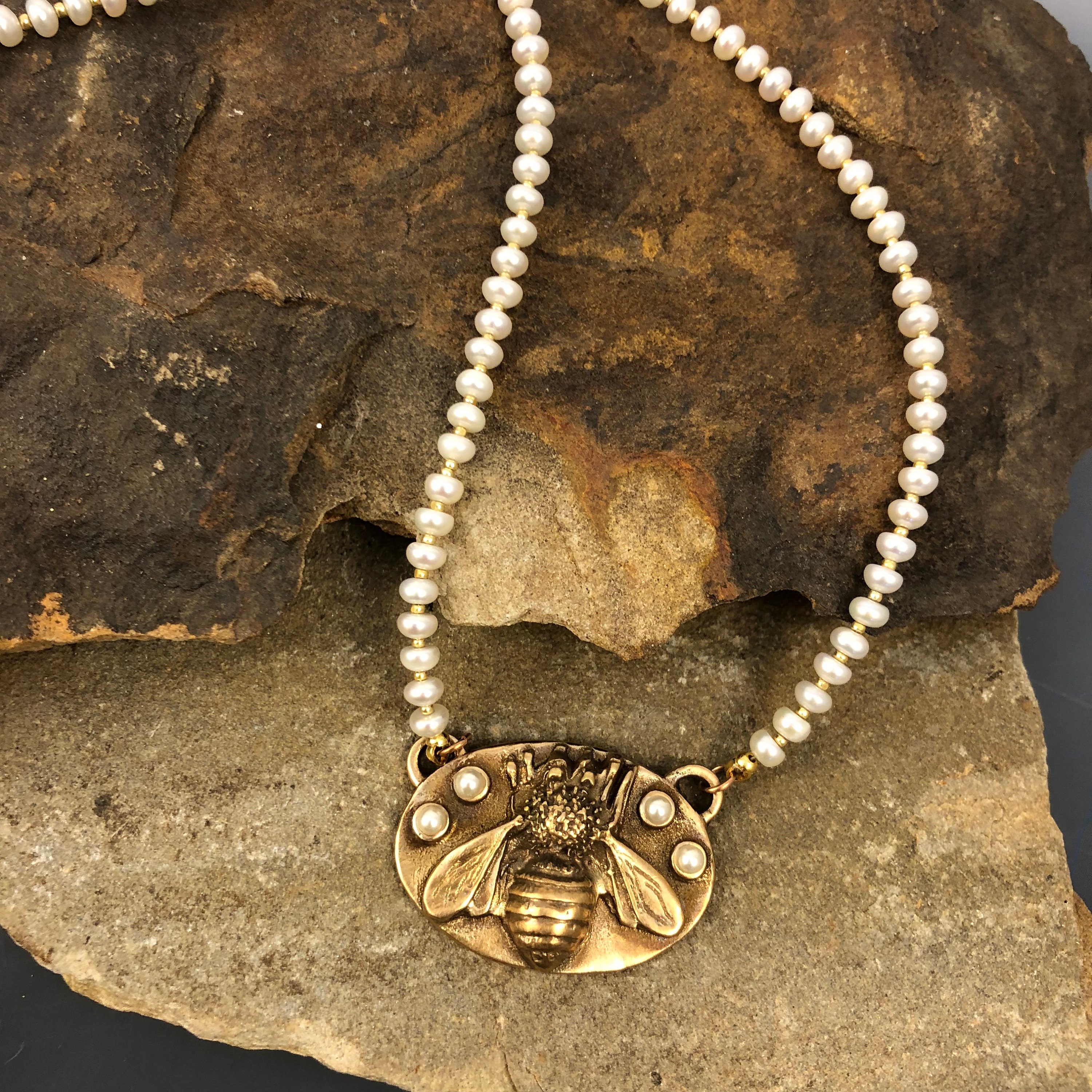 Pearl necklace with bee pendant deals