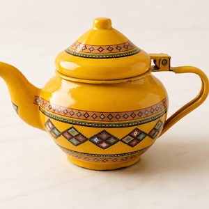 Bule marroquino amarelo pintado à mão | Decoração oriental vintage | Presente para cozinha berbere