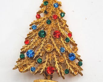 ART Vintage Rhinestone Christmas Tree Brooch Gold Tone Holiday Pin