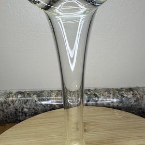 Rare Aseda Sweden Art Glass &quot;Jack in the Pulpit&quot;/ &quot;Bone&quot; Vase