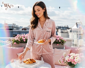 Bride Bridesmaid Pajamas Customized Long Sleeve Pant Velvet Pajamas Personalized Velvet Pyjamas Set Christmas Velvet Pjs Luxury Pajamas