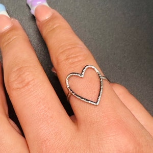 Open Heart Ring --  y2k Rings -- Wire Ring -- Grunge Ring -- Wire Rings -- y2k Jewelry -- Wire Heart Ring -- Adjustable Ring - Heart Ring