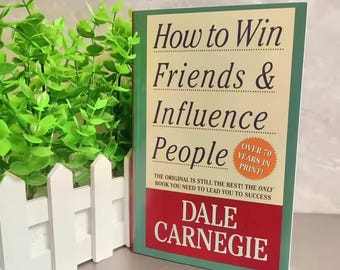 How to Win Friends & Influence People Paperback copy