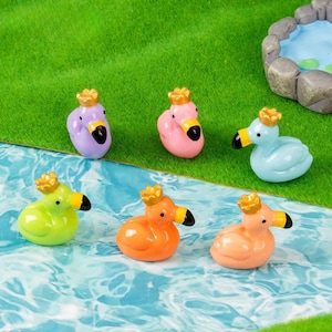 Mini Resin Flamingo Figurines: Crowned Flamingos, Fairy Garden Decor (30/50PCS