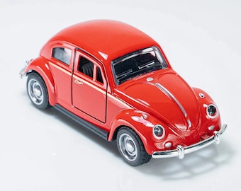 Vintage 1:36 Diecast Car Model, Retro Double Door Mini Alloy Vehicle, Classic Collectible Car Gift, Metal Miniature Decor.