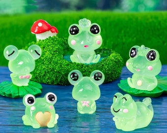 Glow in the Dark Frog Figurines: Miniature Fairy Garden Decor - 6PCS