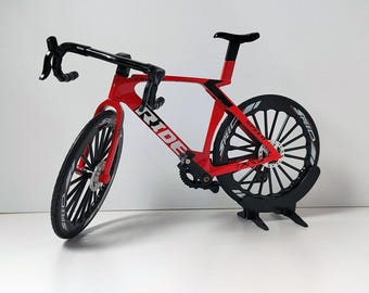 Alloy Bicycle Model | 1:8 Diecast Mini Mountain Bike