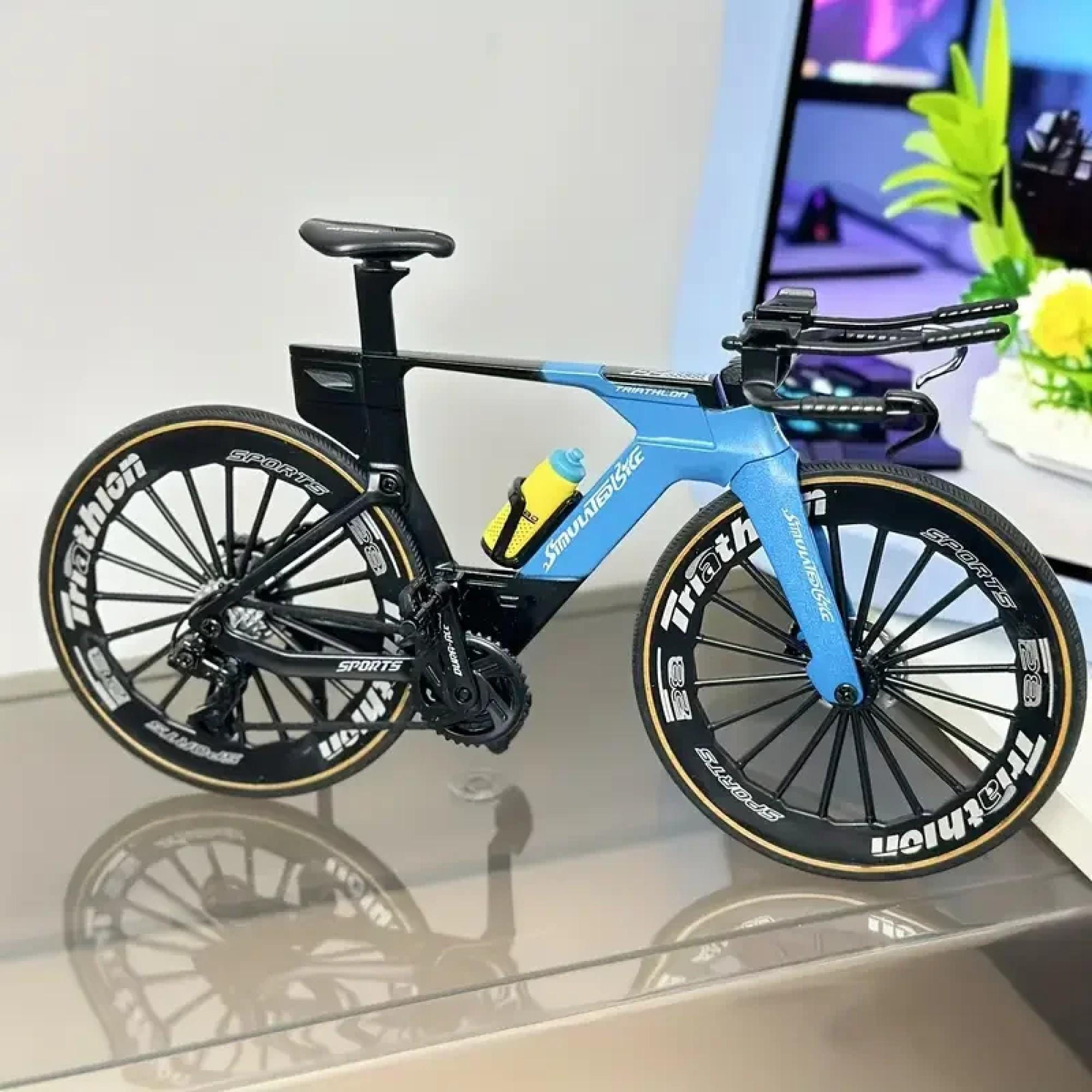 Petite Bicyclette Décorative RISCIO' En Métal Noir - Reproduction Non Fonctionnelle
