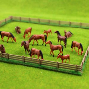 6PCS HO Scale 1:87 Miniature Horses – Farm Animal Models for Diorama, Landscape Scene, Model Train Layout, Random Poses craft supply