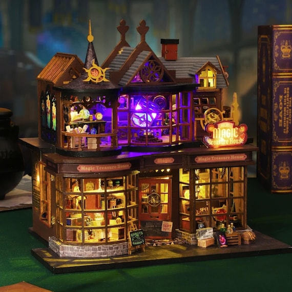 ミニチュア　ドールハウス　ライト　　　　　「おもちゃ屋さん」 レトロDIYミニチュアドールハウスキット：LEDライト付き魔法の宝箱