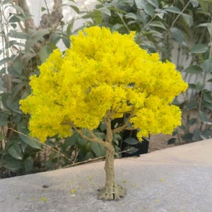 23 cm Modellbaum: Grüner Drahtstamm für Diorama & Eisenbahnbau