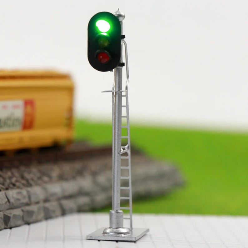 3 Pcs HO Scale LED Railway Signal Lights: 3-color Model Train Accessory ...