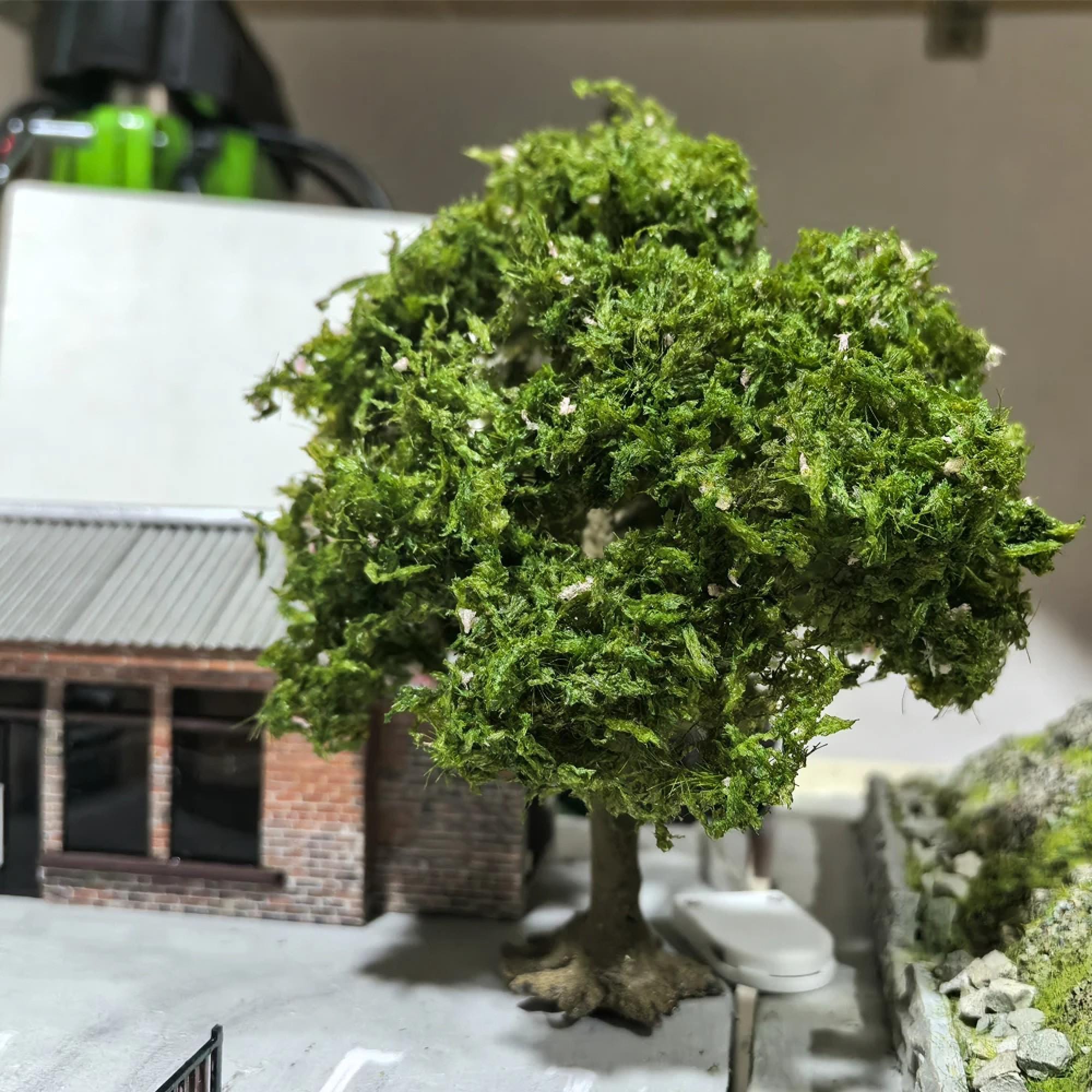 15 Arbres Miniatures Pour Modélisme – Sapins En Plastique 4 à 12 Cm – Paysage Ferroviaire, Diorama, Gâteaux, Déco DIY – Sans Support – Faciles à Planter