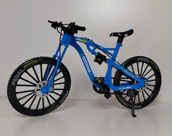 Miniature Diecast Metal Finger Bike - 1:8 Scale Model