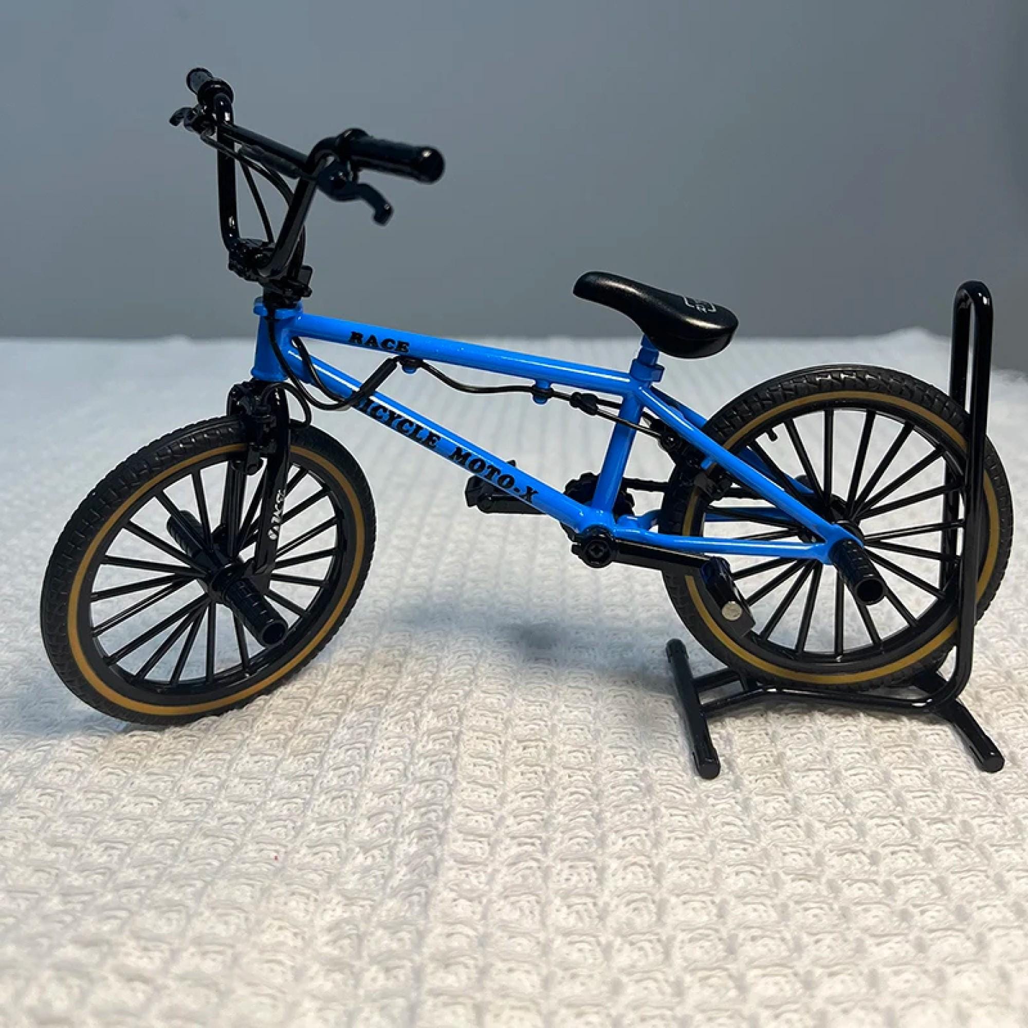 1:8 ミニ合金自転車模型、駐車ラック付き、ダイキャストメタル
