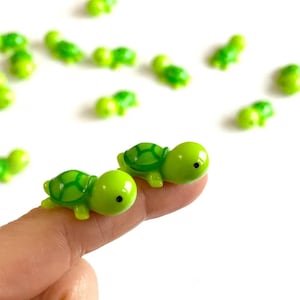 Mini Resin Turtle Figurines: Fairy Garden Terrarium DIY Craft - 50pcs