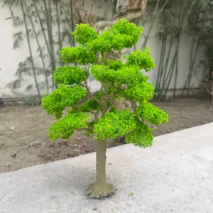 23 cm Modellbaum: Grüner Drahtstamm für Eisenbahnanlagen & Dioramen