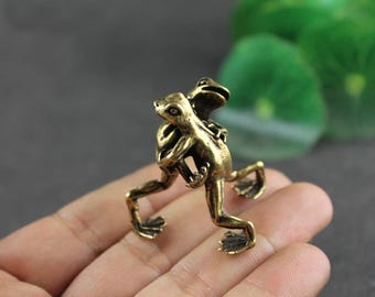 Antique Pure Copper Frogs Wrestling Statue Brass Tea Pet Animal Figurine Table Ornament Home Living Room Decor craft supply.