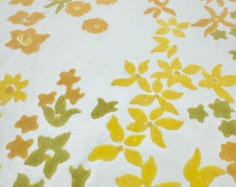 United-DeSoto “Famous Flocks” vintage wallpaper sample “Titania”