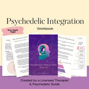 Puede incluir: Un cuaderno de trabajo titulado "Integración Psicodélica" con 60 páginas detalladas. La portada presenta un diseño púrpura con una ilustración de cabeza en forma de ojo de cerradura. Creado por un terapeuta y guía psicodélico.