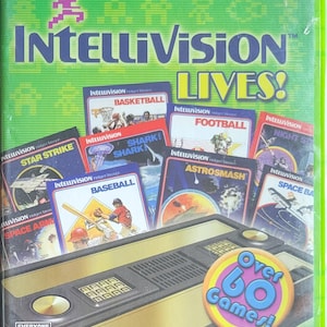 Könnte beinhalten: Intellivision Lives! Videospiel für Xbox. Das Spielcover zeigt das Intellivision-Logo, Spieletitel wie Basketball, Baseball und Astromash sowie den Text "Over 60 Games!". Das Cover ist grün und hat das Xbox-Logo.