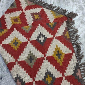 Handwoven Wool Jute Kilim Rug: Bohemian Dhurrie, Indian Design
