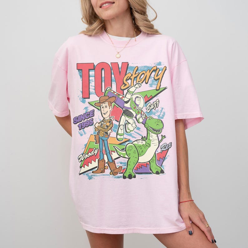 Comfort Colors Toy Story Since 1995 Retro Shirt, Woody Buzz Lightyear Rex Tee, Disney Pixar Fest, WDW Disneyland Family Vacation Trip afbeelding 5