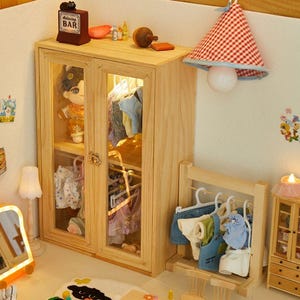 Armoire en bois faite main pour vêtements de poupée Labubu, penderie pour poupée miniature avec tringle de suspension, vitrine pour poupées artistiques de 15 cm-20 cm
