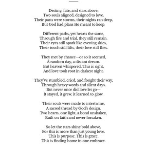 Pode incluir: Uma página impressa com o título "Aligned by God" e um poema sobre amor e fé. O texto está em uma fonte serif clássica, com um layout simples. O poema fala sobre destino, superação de desafios e amor duradouro.