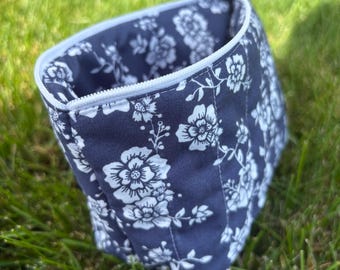 Vintage Floral Quilted Cosmetics Bag: Navy Blue Travel Pouch